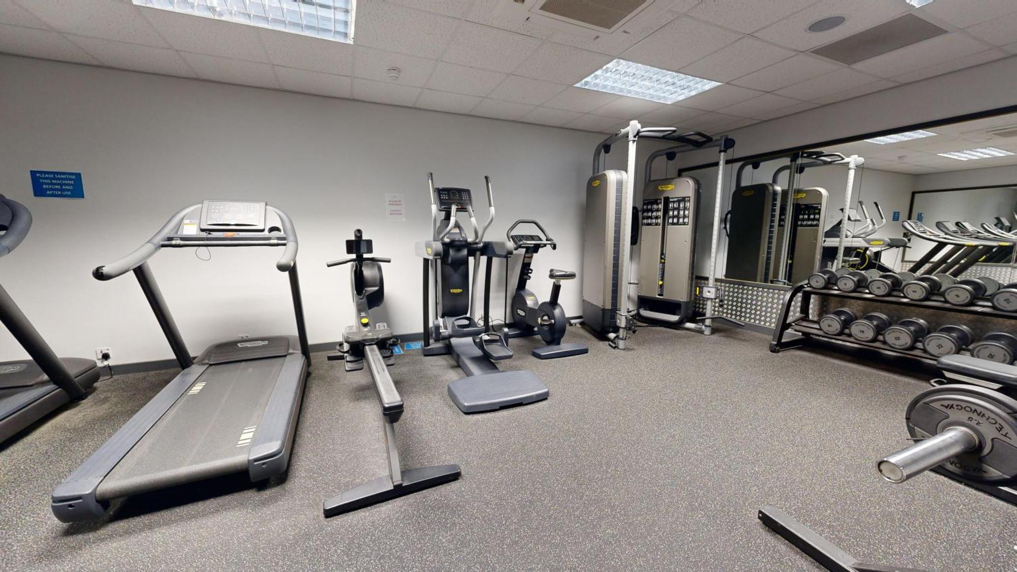 Yarnfield Park Training And Conference Centre 호텔 스톤 외부 사진