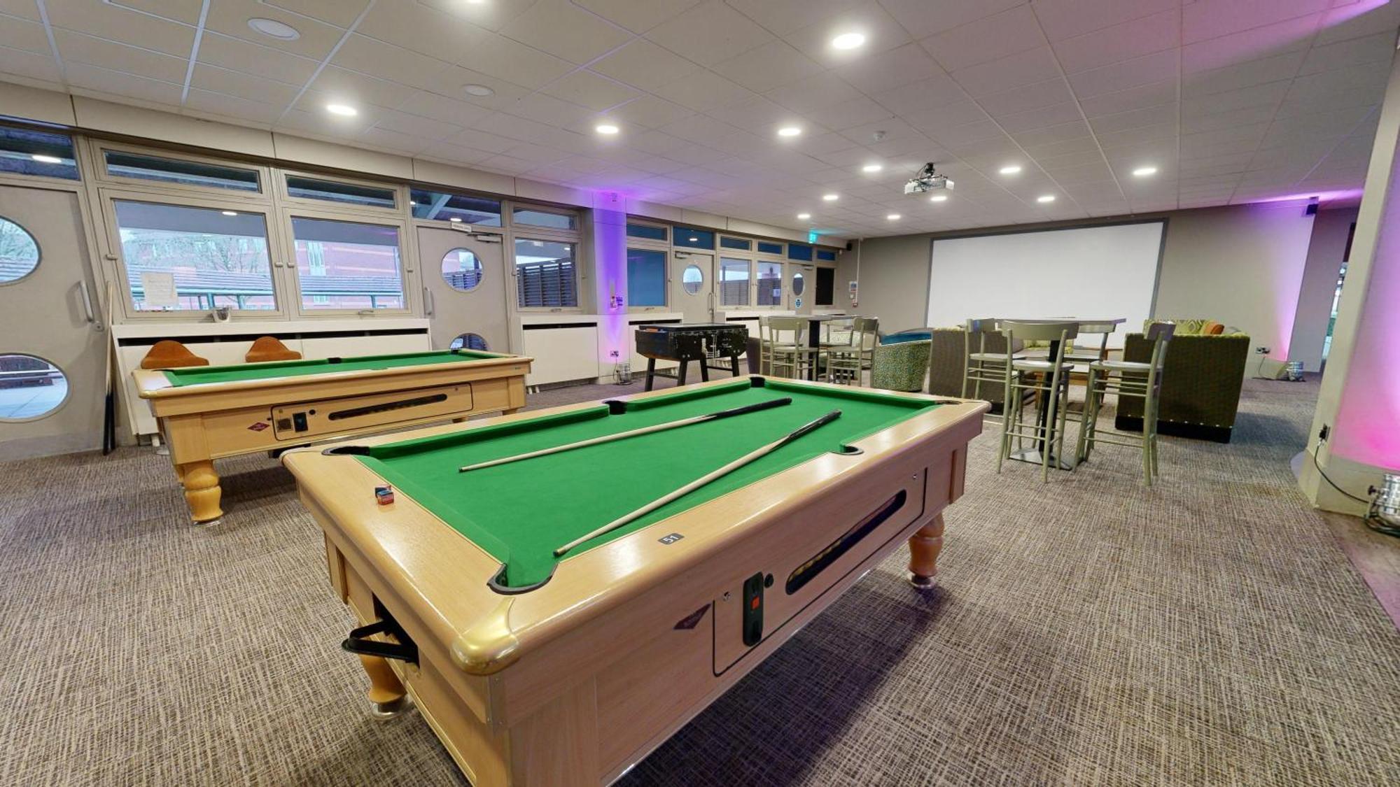 Yarnfield Park Training And Conference Centre 호텔 스톤 외부 사진