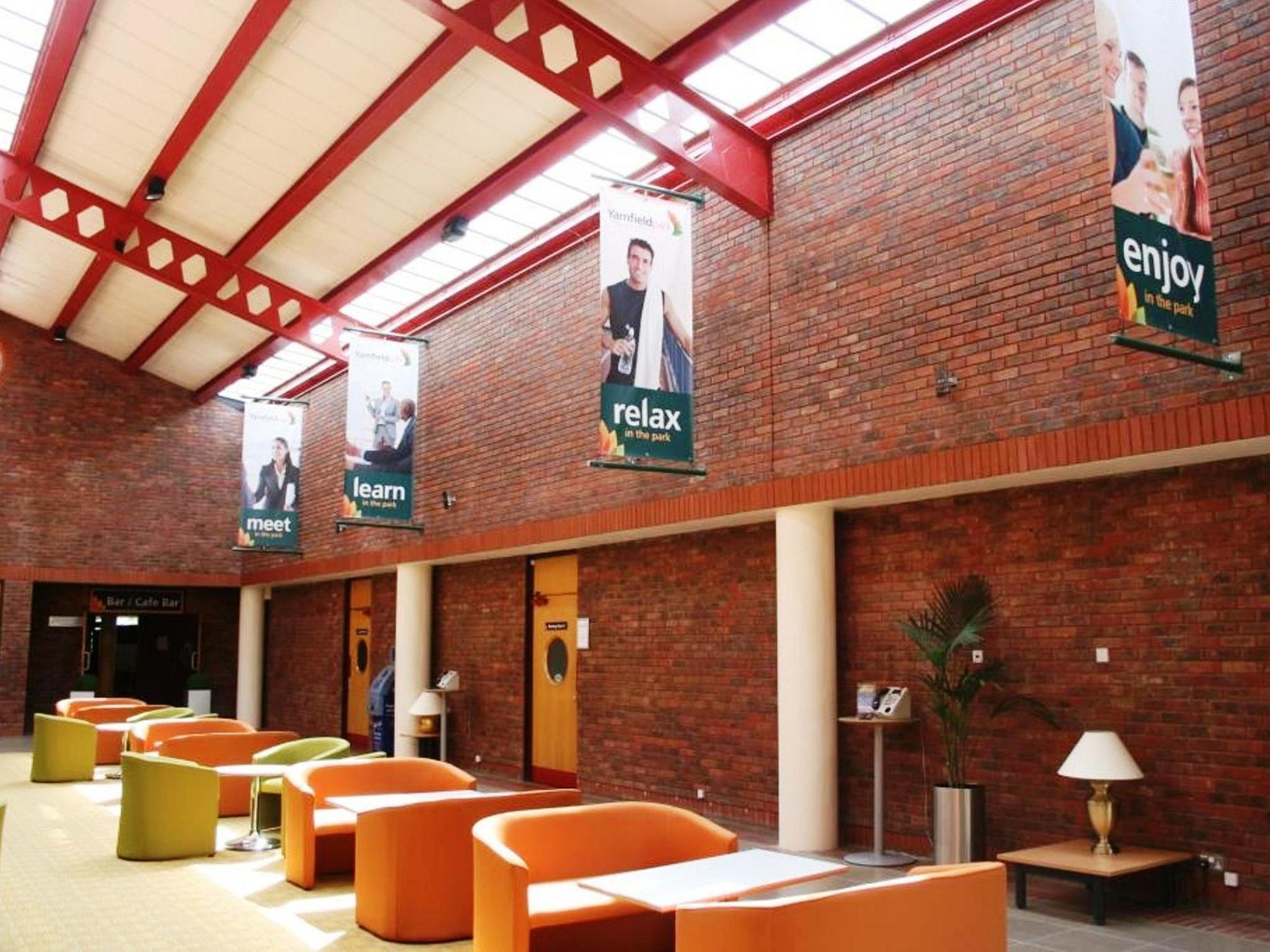 Yarnfield Park Training And Conference Centre 호텔 스톤 외부 사진