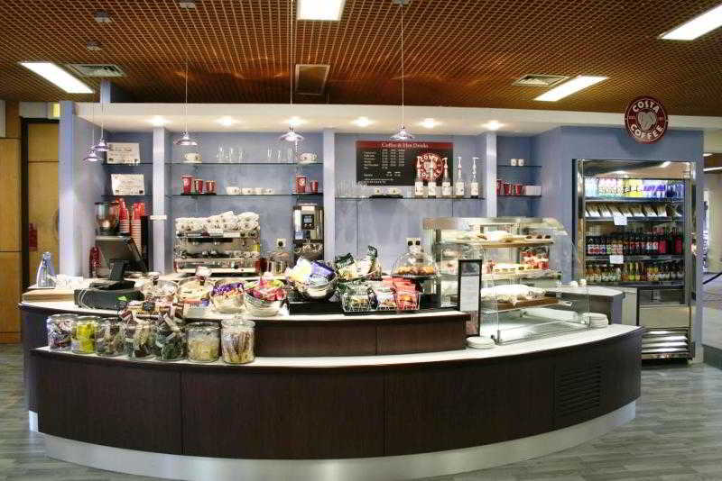 Yarnfield Park Training And Conference Centre 호텔 스톤 외부 사진
