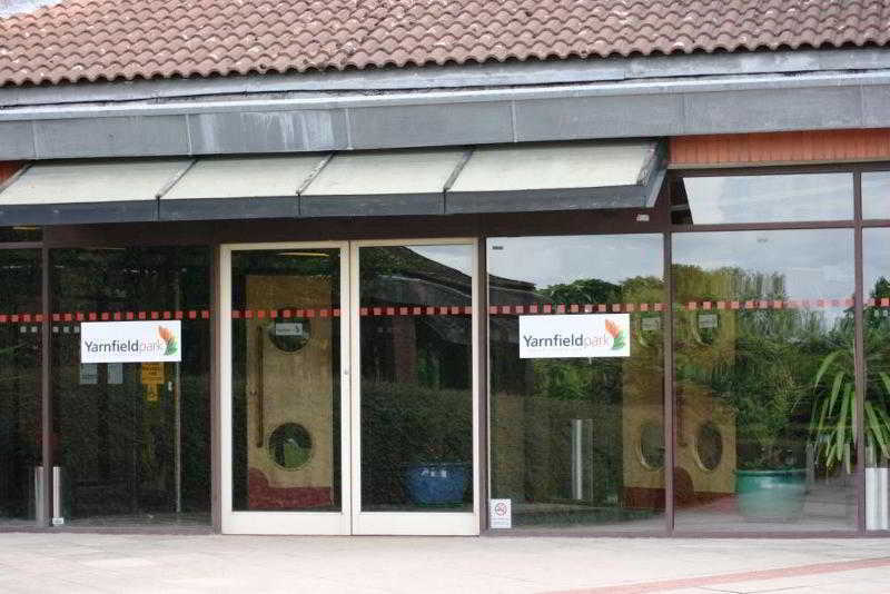 Yarnfield Park Training And Conference Centre 호텔 스톤 외부 사진